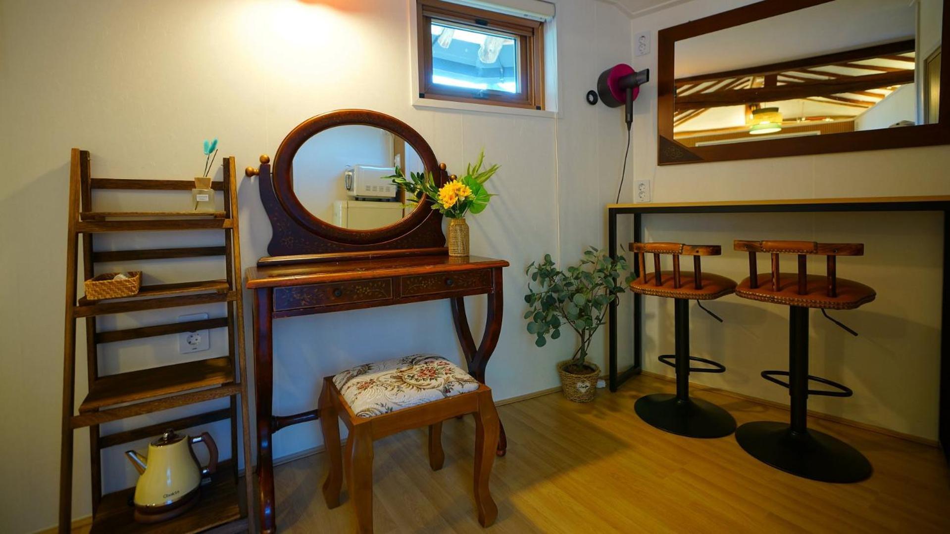 And Spring Hotel Jeonju Bagian luar foto