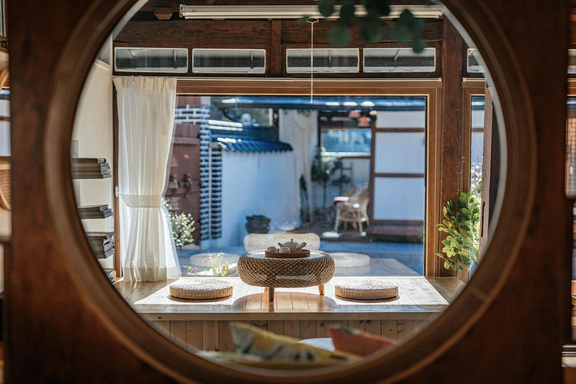 And Spring Hotel Jeonju Bagian luar foto